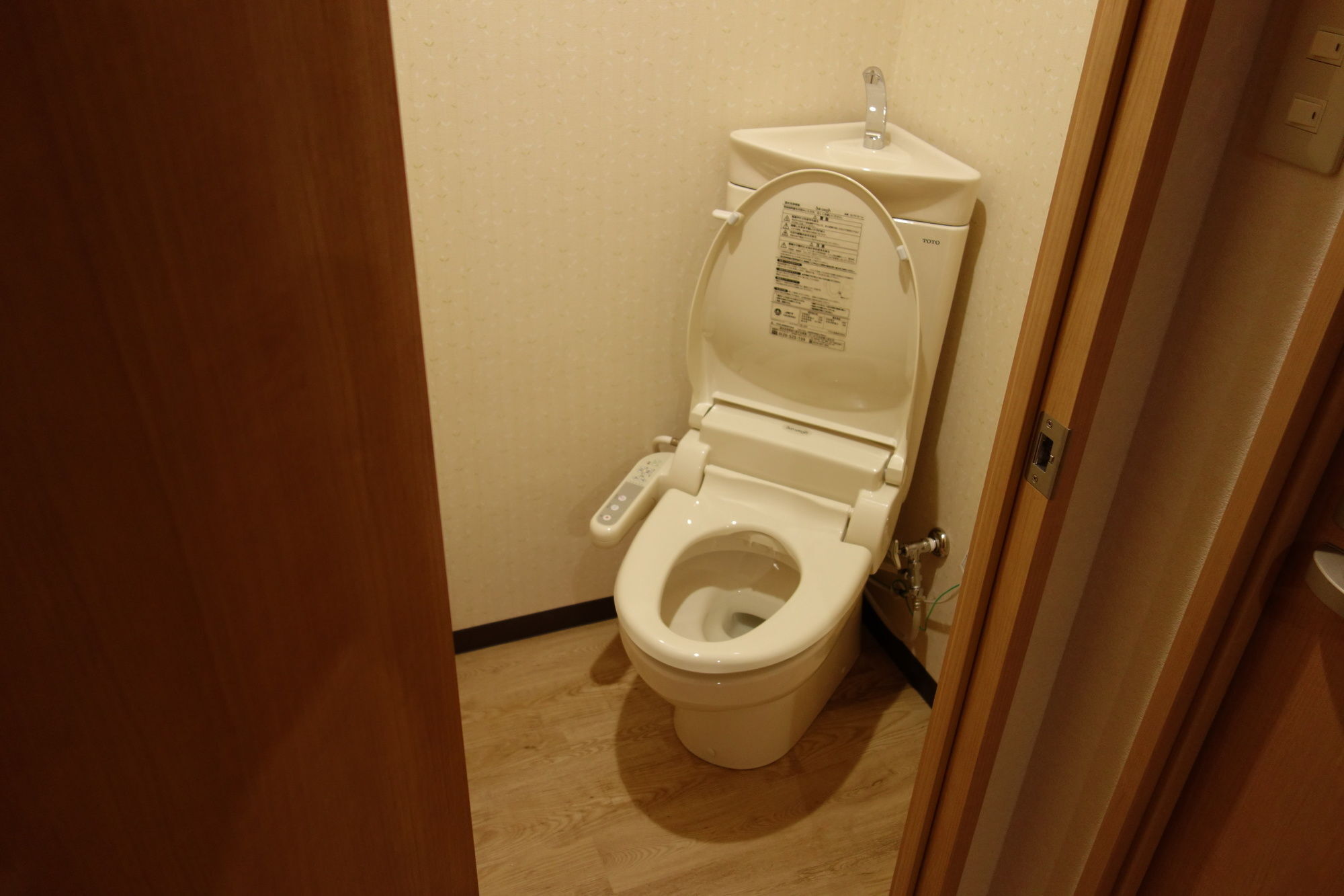 Kens House Hotell Ōsaka Eksteriør bilde