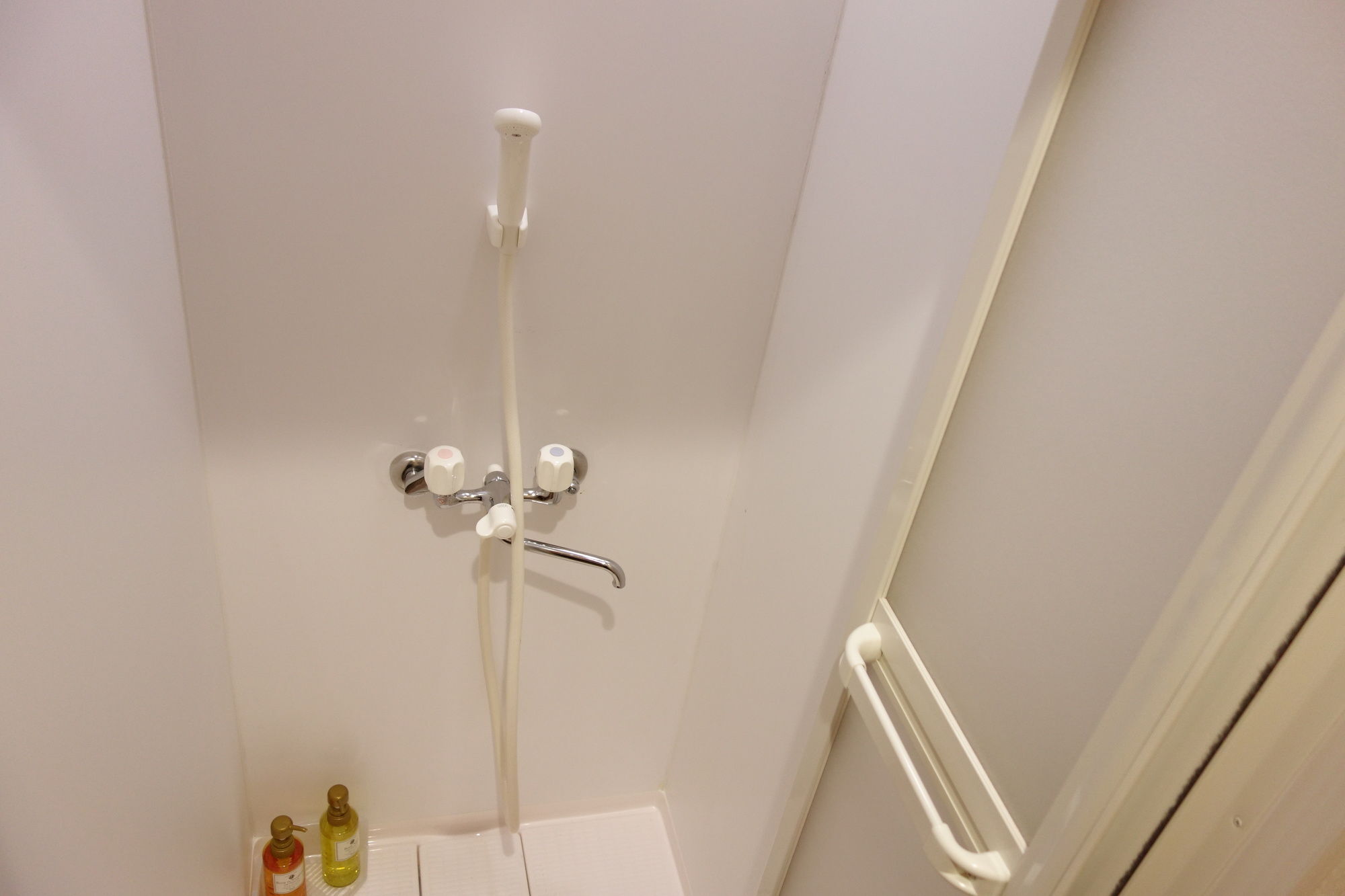 Kens House Hotell Ōsaka Eksteriør bilde